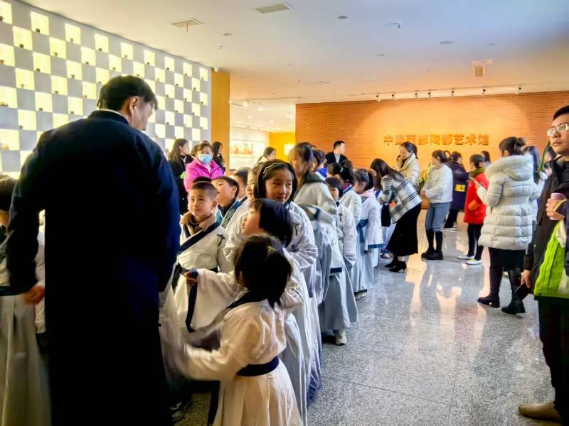 文化赋能：蒙自市魔创文旅挖掘城市文化资源的实践探索